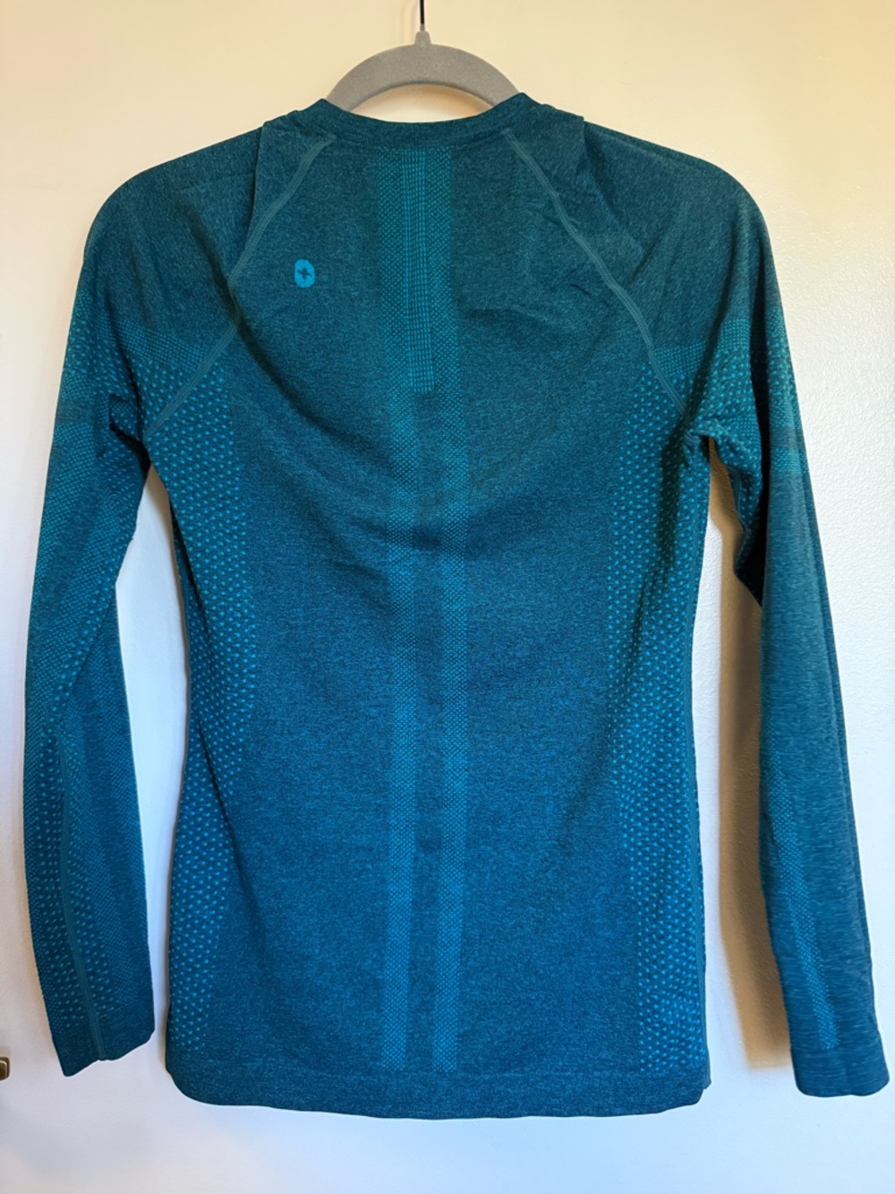 Figs Deep Reef Long-Sleeve Athletic Top - Picture 2 of 3